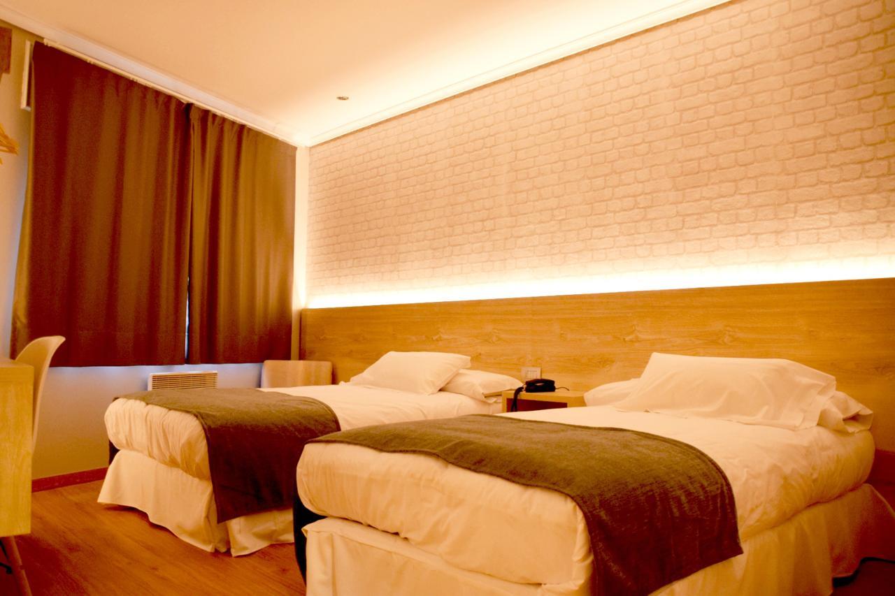 Hospedium Hotel La Marina Costa Da Morte 西宜 外观 照片
