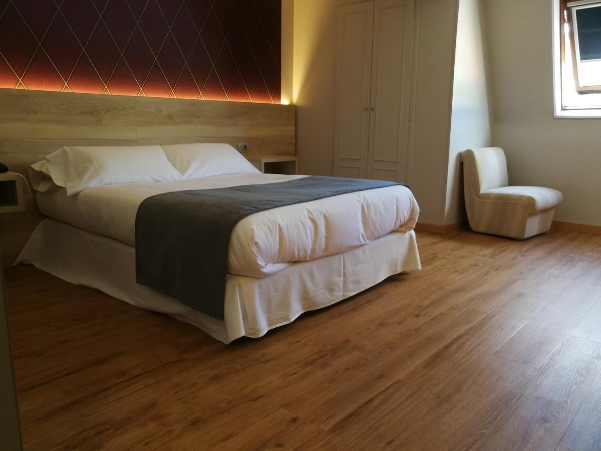 Hospedium Hotel La Marina Costa Da Morte 西宜 外观 照片
